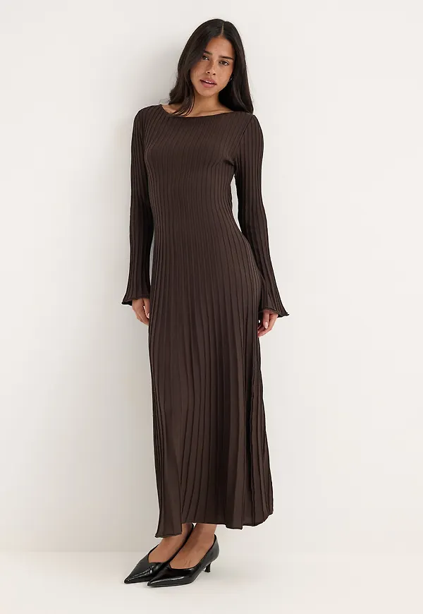 Vmalessandria Ls Boatneck Ankle Dress
