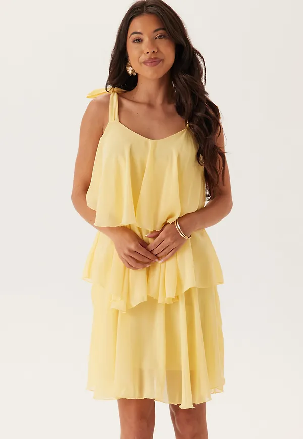 Vmfelicia Tiestrap Ruffle Shor