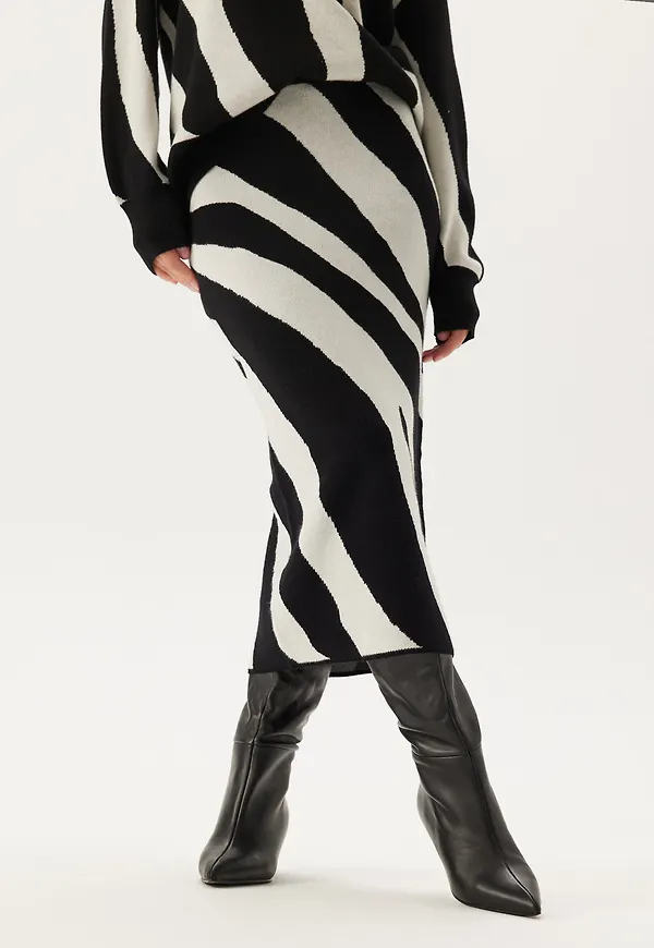 Vmnancy Nw 7/8 SKIRT SKIRT SKI