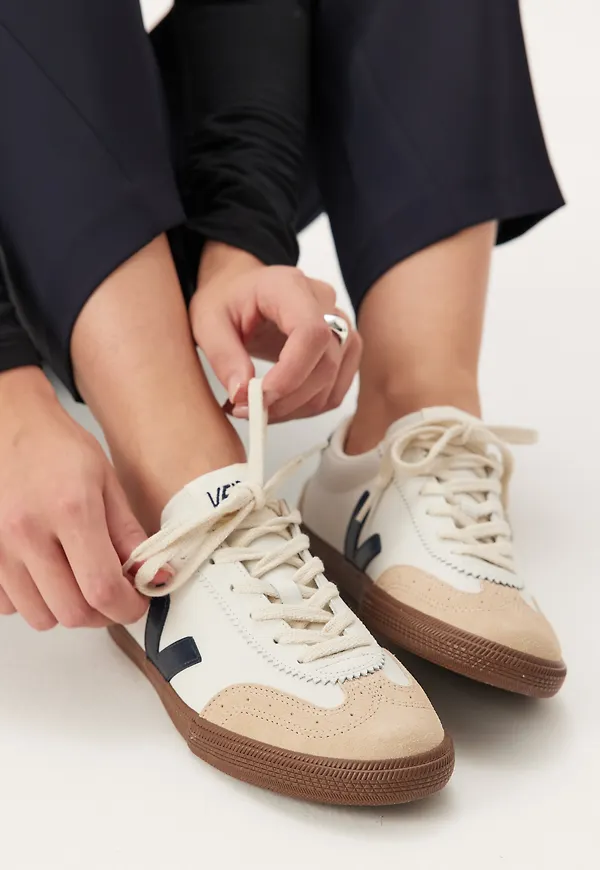 Volley Sneaker