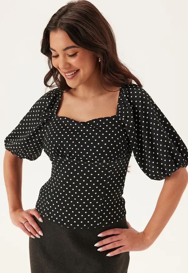 Volume Sleeve Top