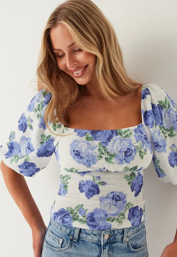 Volume Sleeve Top