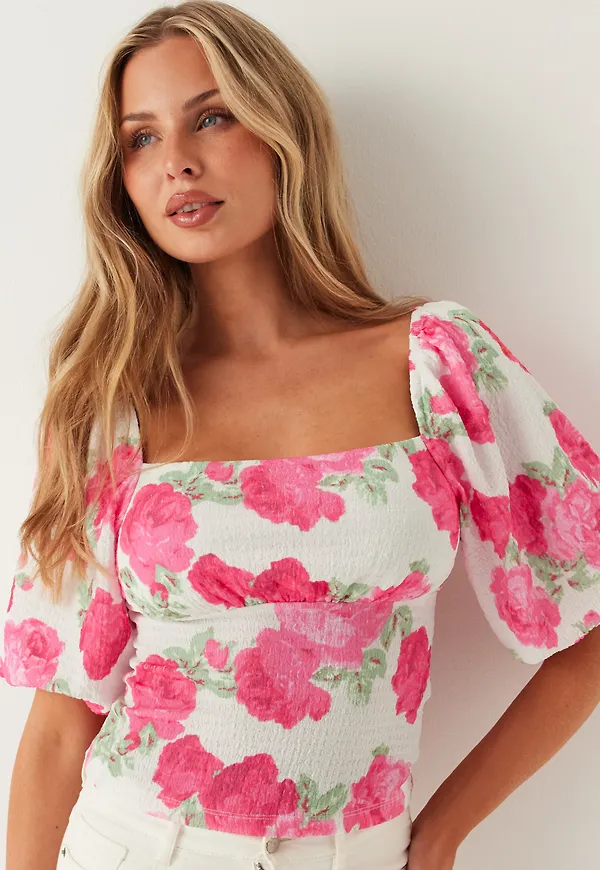 Volume Sleeve Top