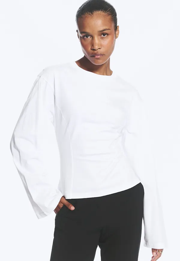 Waisted Long-sleeved top