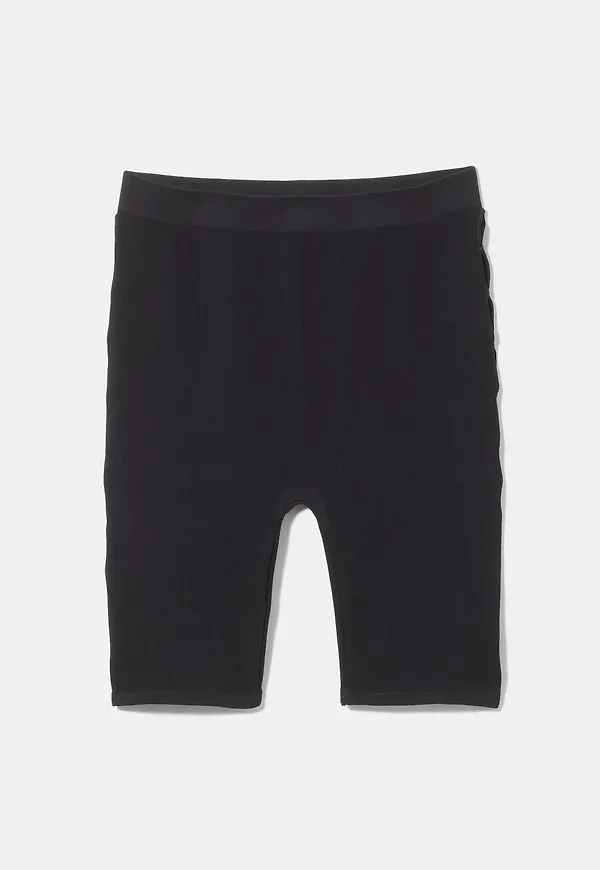 Weekday Cykelbyxor Alice Svart, Shorts i storlek S