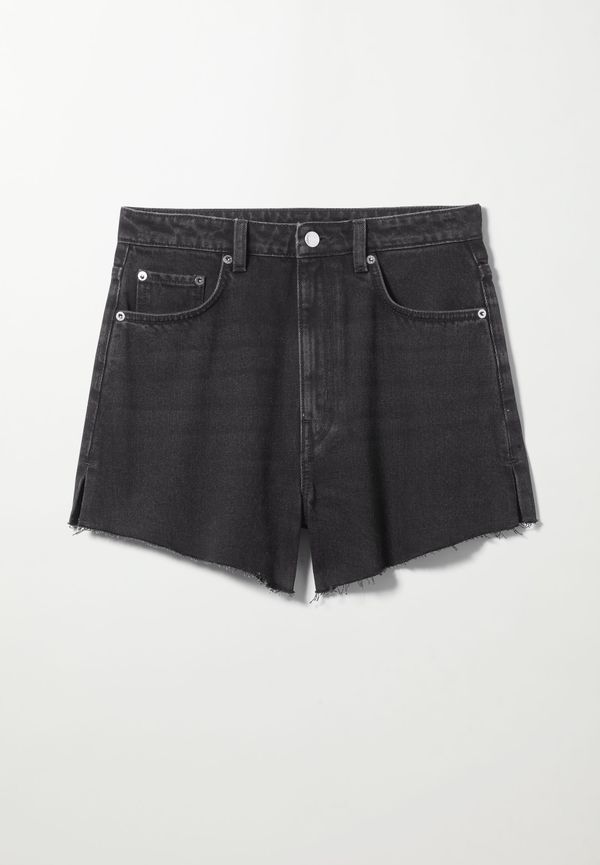 Weekday Jeansshorts Early Schwarz in Größe W 24. Farbe: Black