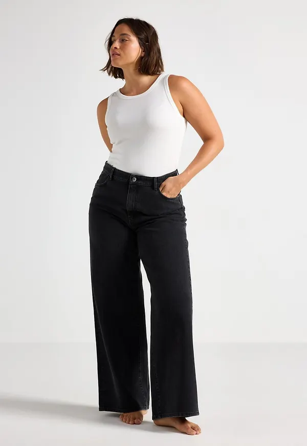 WIDE Jackie jeans med extra vida ben
