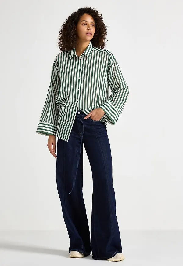 WIDE jeans med vida ben
