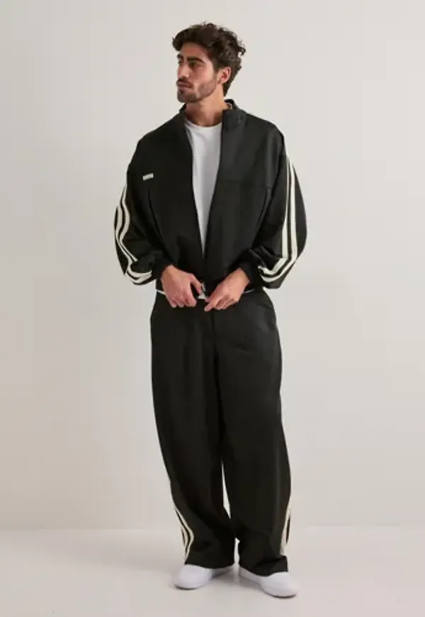 Woodbird Chang Track Jacket Träningsjackor Svart