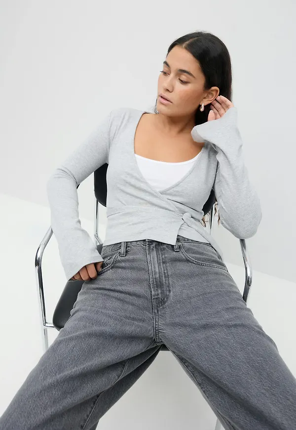 Wrap top