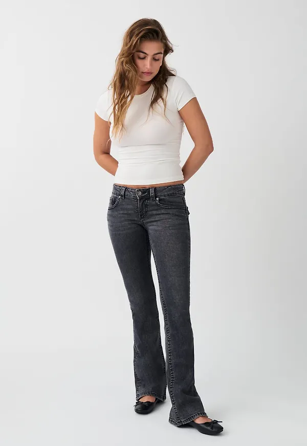 Y2k low bootcut jeans
