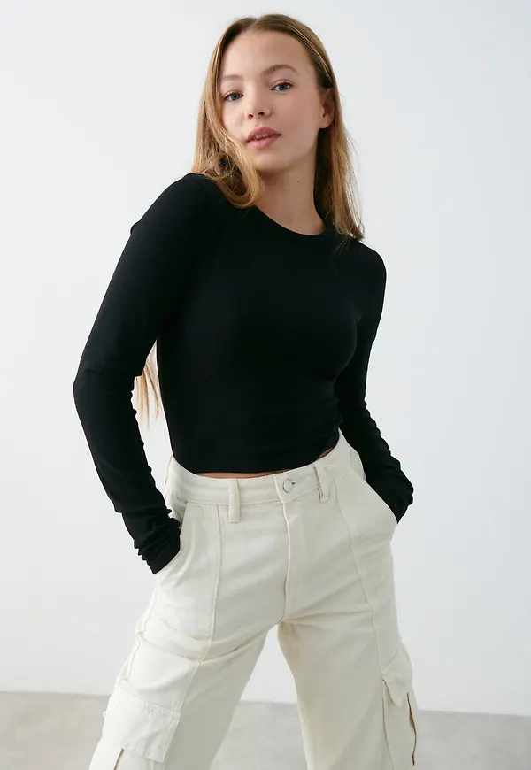 Y basic long sleeve top