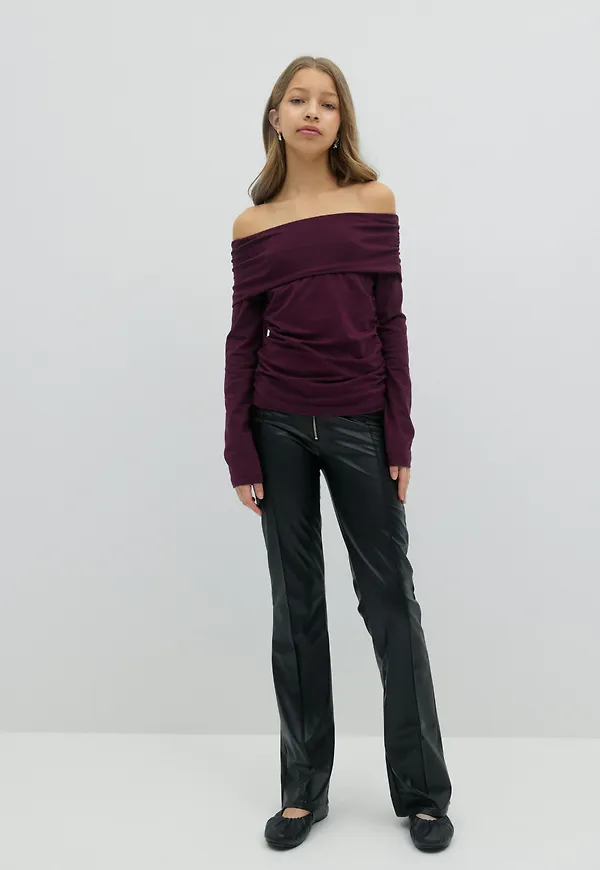 Gina Tricot - Y bootcut pu trousers - nederdelar - Svart - 140 - Tjej