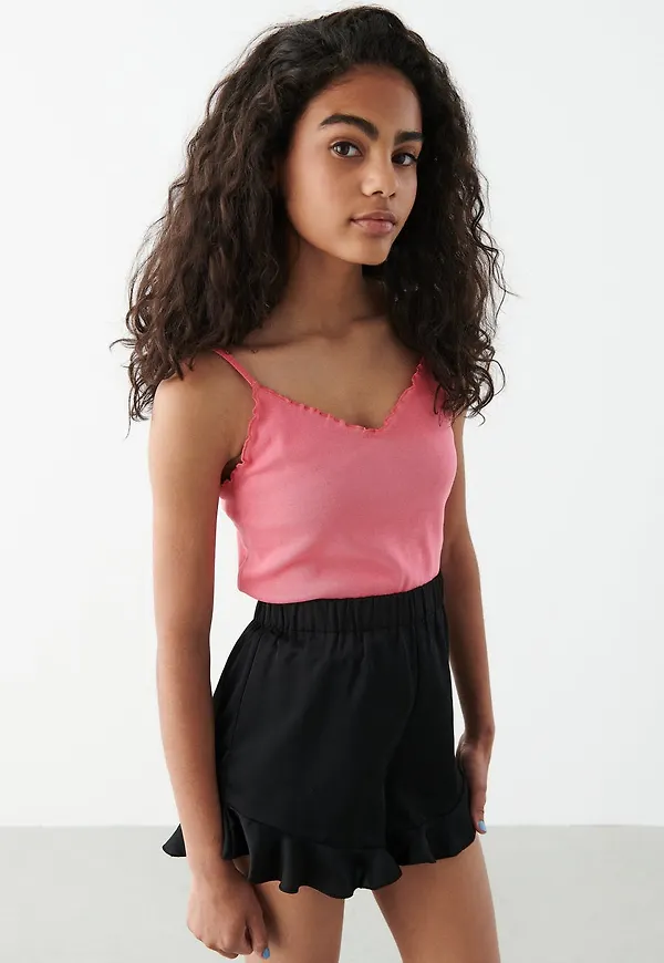Y frill shorts