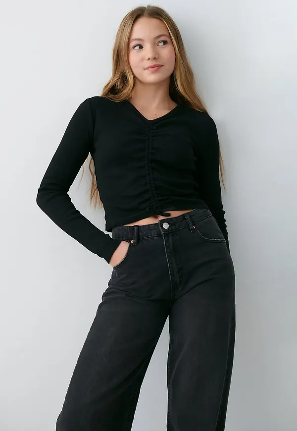 Y front drawstring top