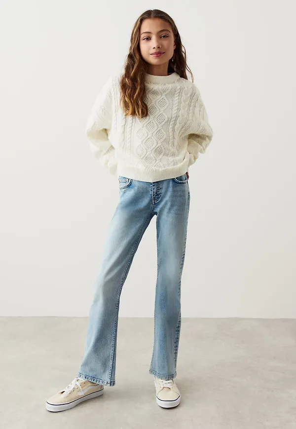 Y knit cable sweater
