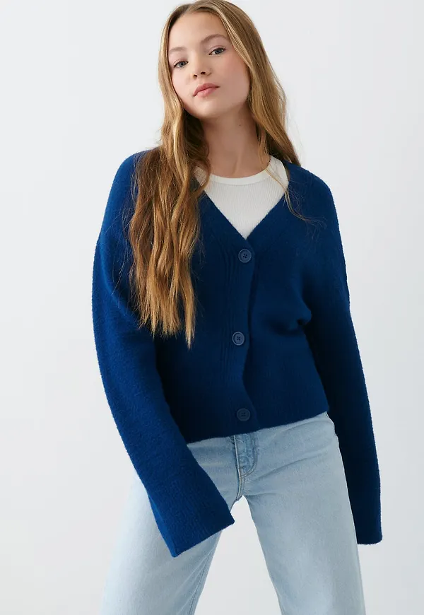 Y knit cardigan