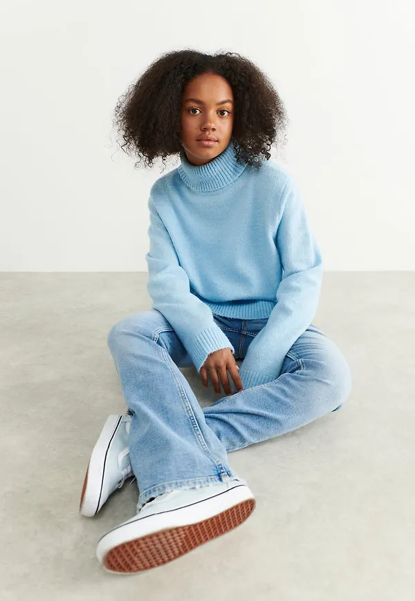 Y knitted polo sweater