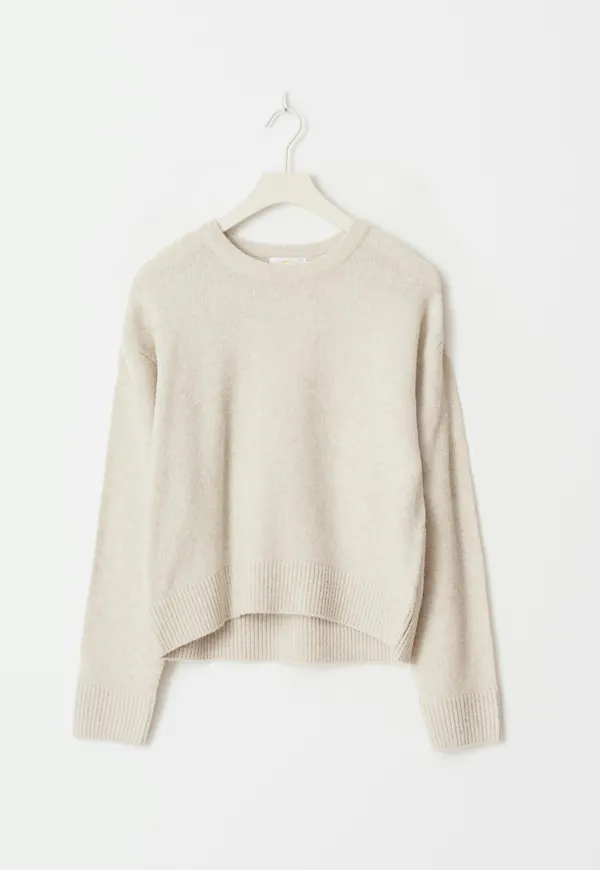 Y knitted sweater