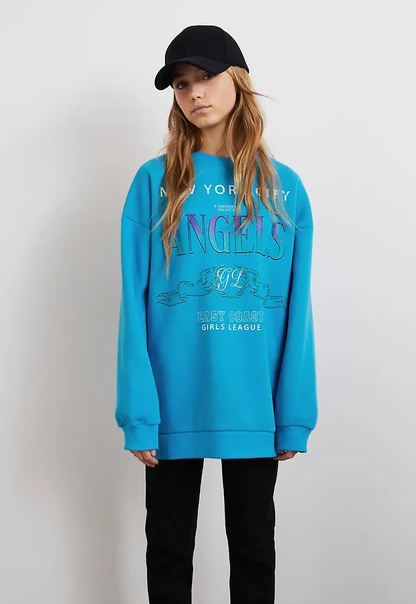 Y oversized sweater