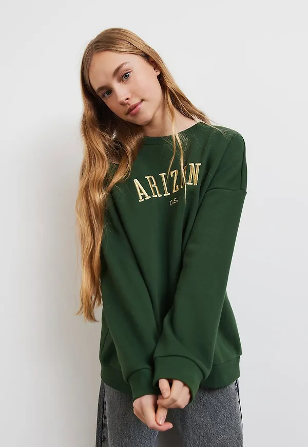Y oversized sweater