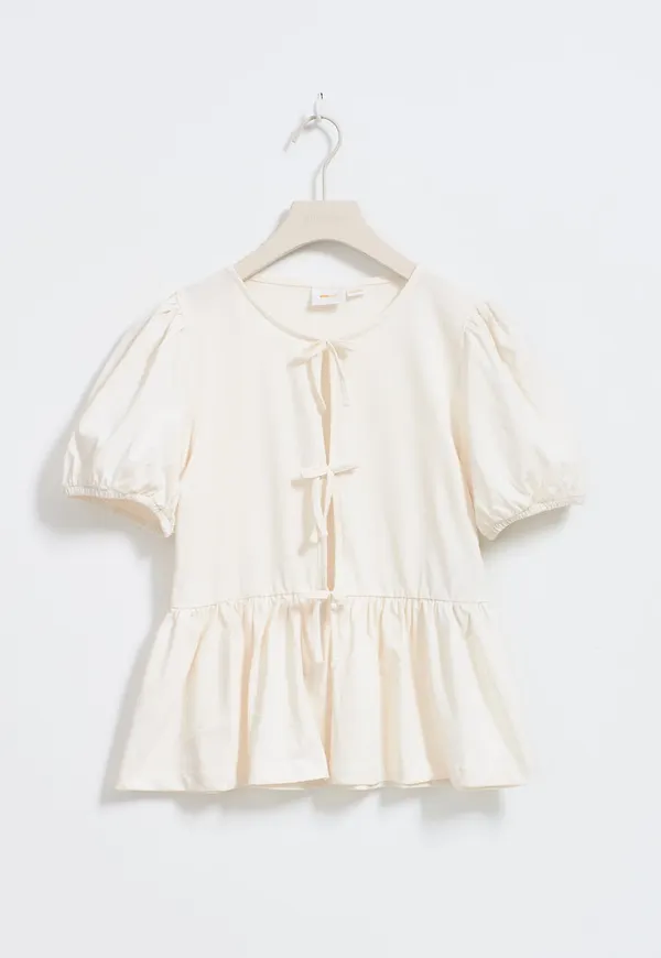 Y puff sleeve top