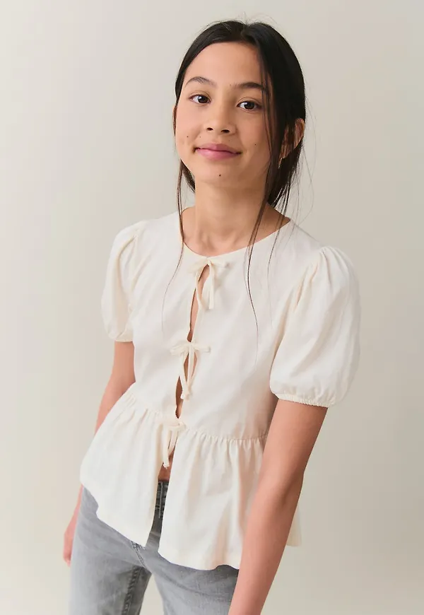 Y puff sleeve top