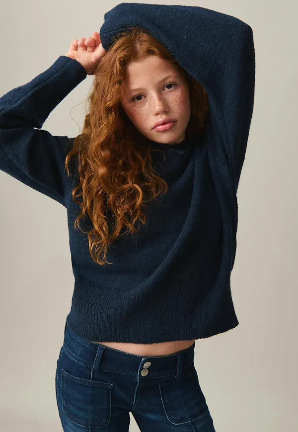 y soft knitted hoodie