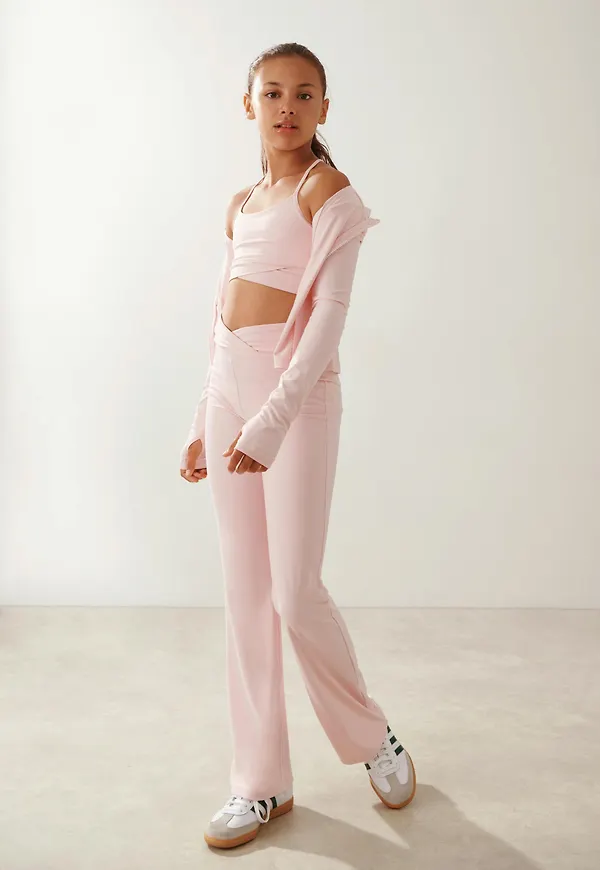 Gina Tricot - y sporty yoga leggings - träningskläder - Rosa - 170 - Tjej