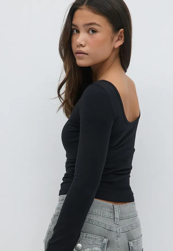 Y yoga open back top