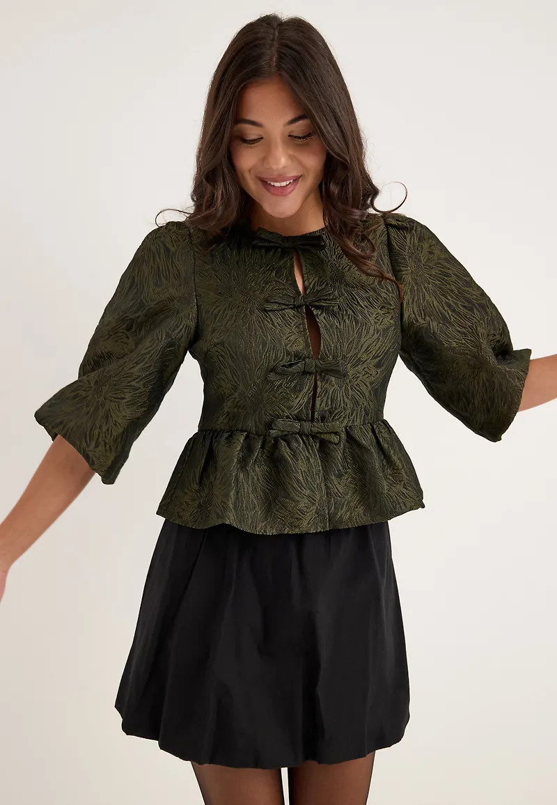 Yasleroc 3/4 Top