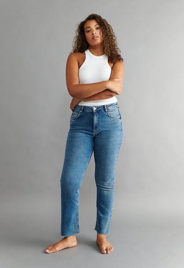 Ylva kick flare jeans
