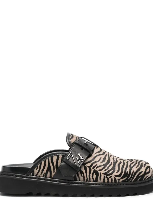 Zadig&Voltaire zebramönstrade slip-ons - Grå