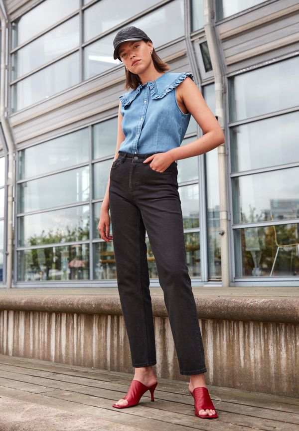 Ärmlös denimblus med krage